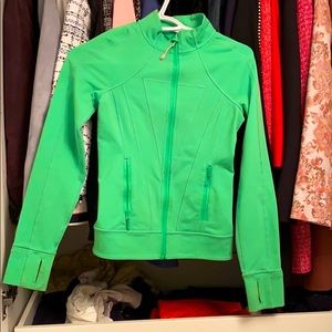 Ivivva/Lululemon form fitting zip up